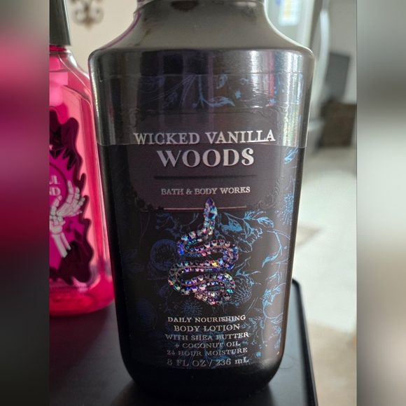 Ghoul Friend + Wicked Vanilla Woods Bath & Body Works • 3 Pieces - Picture 6 of 8